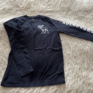 Black cotton long sleeve boys tee by abercrombie kids